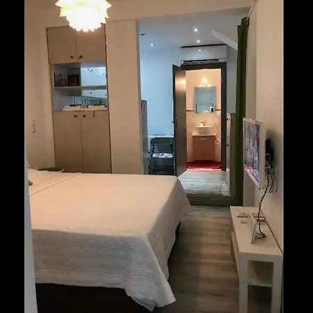 Small Budget Diamond In Agias Sofias. * Thessaloniki