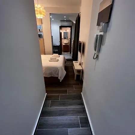 Appartement Small Budget Diamond In Agias Sofias. Thessaloniki